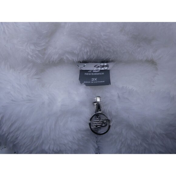 New‎ Balance Women's Pile Faux Fur White Silver Logo Jacket Size 2X - Picture 5 of 10